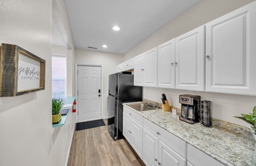 Ludlow House | Cozy 2BR Getaway | Near Downtown Cincinnati