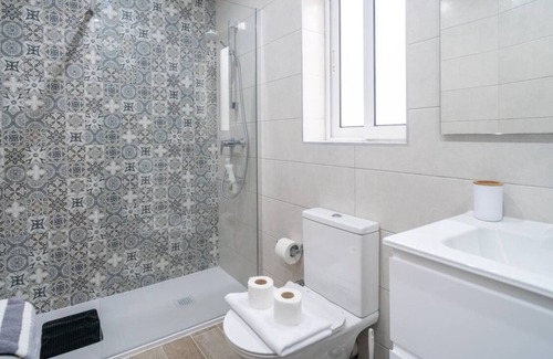 Msida Apartment | Cozy 2BR home with Balcony & WIFI in Central Msida