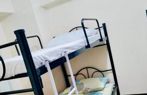 Barangay 670 Condo | Cozy 2BR loft w/ balcony |100mbps| near PGH, UP, LRT and Robinson's Place Manila