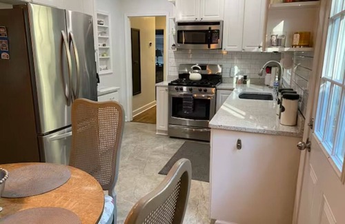 Marietta House | Cozy 2BR Near Marietta Square and Braves Stadium