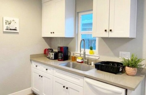 West San Jose House | Cozy 2BR Near Santana Row for vacation/business