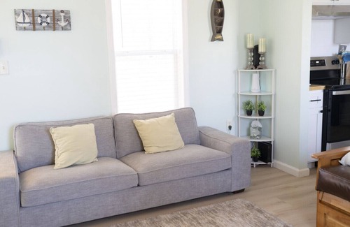 Valley House | Cozy 2BR on Lake Harding! 25 Mins to Auburn!