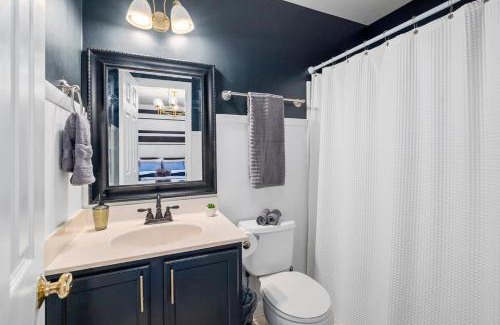Southeast Raleigh House | Cozy 2BR Retreat with BBQ, WIFI & Parking