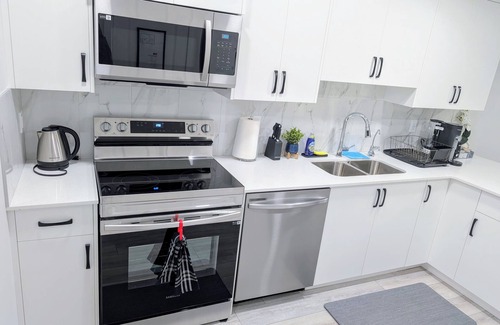 Silverado Apartment | Cozy 2BR Suite | Near CTrain, Spruce Meadows & Parks | Modern Comforts Await!