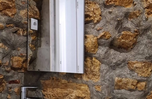 Coimbra City Centre Apartment | Cozy 3-bedroom apartment with AC and WiFi in charming Coimbra