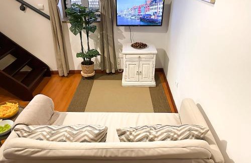 Linda-a-Velha Apartment | Cozy 3 Bedroom Apartment in Belem Lisbon 3 to 5 Guests