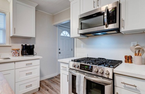 Madison Park House | Cozy 3 Bedroom Home in the Heart of Madison Park!