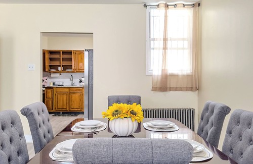 South Philadelphia Apartment | Cozy 3-Bedroom House in South Philly