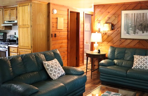Indian Lake House | Cozy 3-bedroom house with AC/WIFI, nestled in the heart of the Adirondacks.