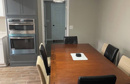 Camden House | Cozy 3-bedroom house in pleasant Camden with AC