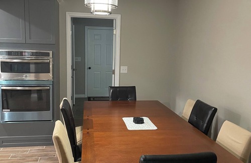 Camden House | Cozy 3-bedroom house in pleasant Camden with AC