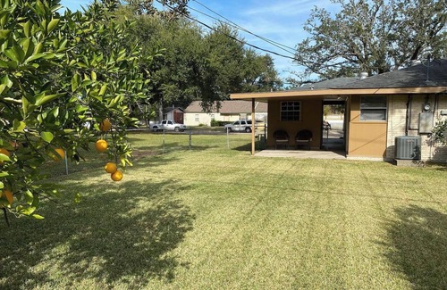 LaPlace House | Cozy 3-bedroom house with WiFi in quiet neighborhood