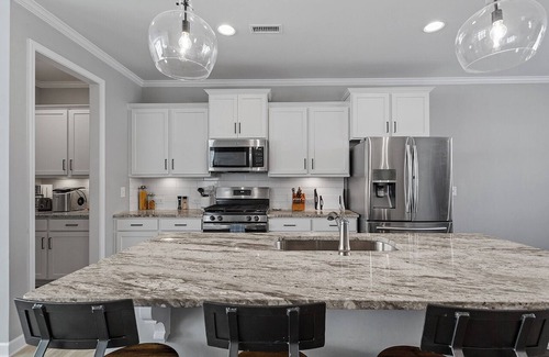 Wake Forest House | Cozy 3-bedroom townhome in terrific Wake Forest with AC, WiFi