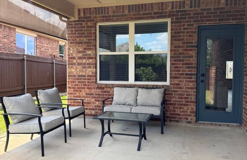 Celina House | Cozy 3BR Home in Quiet Area