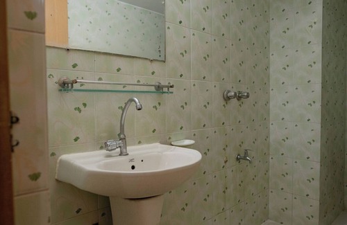 Gulshan Apartment | Cozy 3BR Oasis in Upscale Niketan, Gulshan