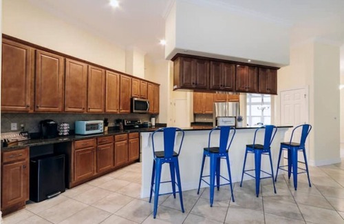 Tallahassee House | Cozy 4 bd Corn-hole Spacious