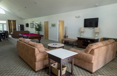 Midlothian Cottage | Cozy 4-bedroom cottage located on Golf Course and 15 min from Short Pump