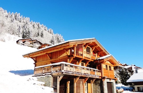 Les Gets Ski Chalet | Cozy 4* chalet in Les Gets, 3 levels, 6 pers., terrace, wood stove, wifi