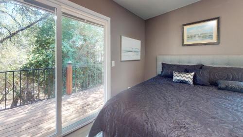 Auburn Apartment | Cozy 4BR with King Bed and Furnace