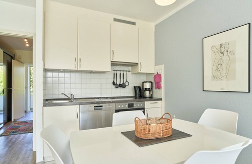 Neustadt in Holstein Apartment | Cozy 50 m² vacation apartment for 4 people and dog, with balcony and parking space.