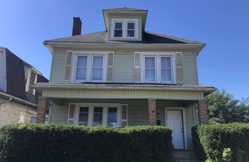 Steubenville House | Cozy 5Bd+/2Ba House- 7 min from everything local -30 min PITT