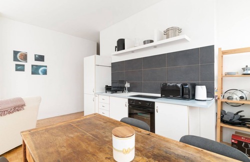 Barona Apartment | Cozy 78 sqm apartment, able to accommodate up to 4 people, located on the first floor of a building with lift.The property is located 650m from the Famagosta stop of the green metro line M2, which allows you to reach Piazza Duomo, Central Station and Gar