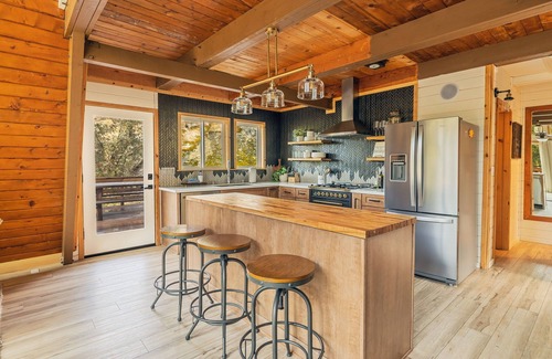Bass Lake Cabin | Cozy A Frame Cabin, Bass Lake, Ca-Acorn Falls
