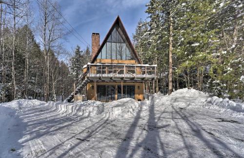 Wilmington House | Cozy A-Frame Cabin with Pool Table 8 Mi to Mt Snow!