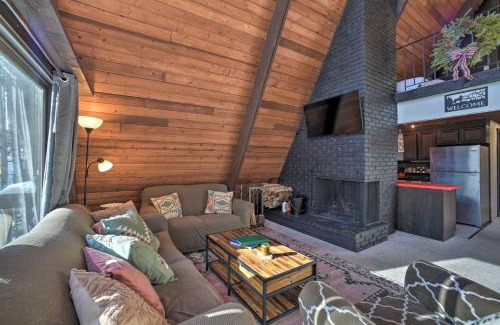 Wilmington House | Cozy A-Frame Cabin with Pool Table 8 Mi to Mt Snow!