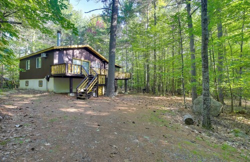 Jay Cabin | Cozy Adirondacks Cabin: Walk to Lake Eaton!