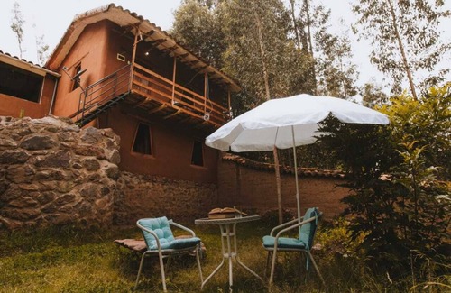 Urubamba House | Cozy Adobe Home with Gorgeous River & Mountain View 10 min from town