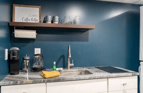 Meridian-Kessler Apartment | Cozy, Affordable, Luxurious | Central Location