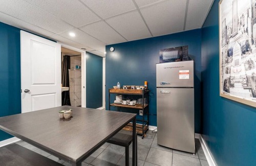 Meridian-Kessler Apartment | Cozy, Affordable, Luxurious | Central Location