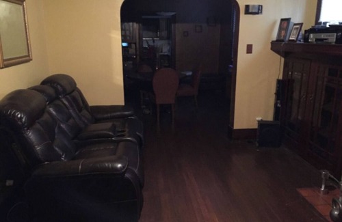 Pittsburgh House | Cozy all brick home for your peace of mind🌟⭐️🌟 Queen Beds★Free Parking★Fireplace