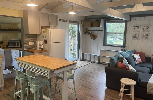 Alligator Point Cottage | Cozy Alligator Point Beach Cottage in the Trees