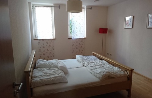 Kasel Condo | cozy and allergy-friendly home in the woods in Kasel 7 km near Trier