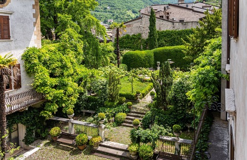 Ala Apartment | Cozy and artistic apartment in 500-year-old building in Ala.