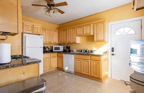 Tannersville Cabin | Cozy and bright 2-bedroom cabin in charming Elka Park