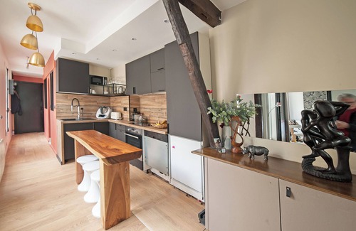 Paris City Center Apartment | COZY AND BRIGHT FLAT IN MONTORGUEIL AREA WITH AC