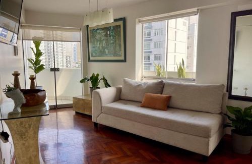 San Antonio Apartment | Cozy and Centric Flat with Great View and Parking
