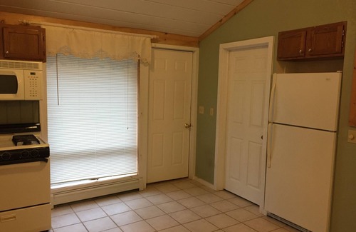 Bellaire House | Cozy and comfortable 1,000 sq. ft. 2-bedroom home with garage.