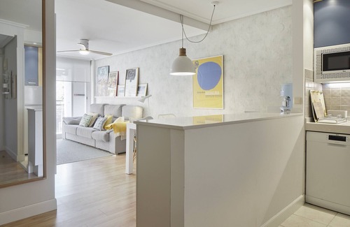 Zarautz Apartment | Cozy and comfortable apartment one step from the beach with swimming pool