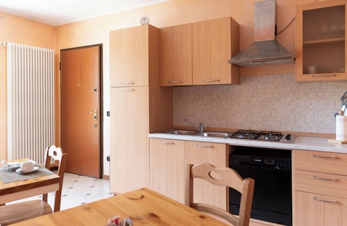 Roncola Apartment | Cozy and comfortable apartment within walking distance of the center of Roncola