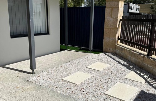 Baldivis House | Cozy and Compact 4-bedroom house with WiFi, AC in charming Rivergums Baldivis