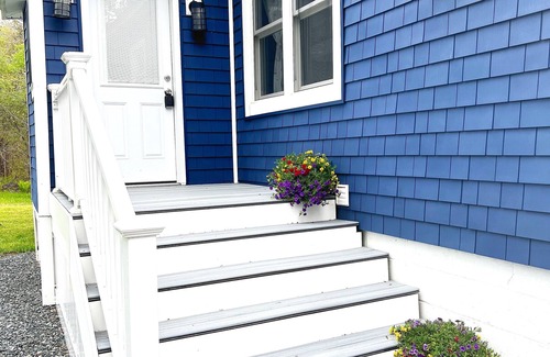 Sullivan House | Cozy and cute Maine themed home privately situated on 4 acres! in Sullivan!