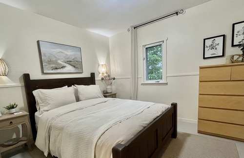 Miltonvale Park Cabin | cozy and elegant cabin, 2 bedrooms cabin.