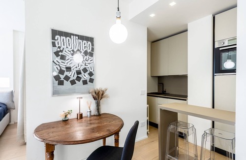 Porta Genova Apartment | Cozy and Elegant Two-Room Apartment in the Heart of the City