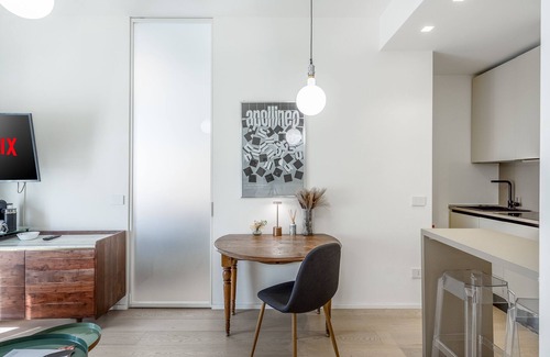 Porta Genova Apartment | Cozy and Elegant Two-Room Apartment in the Heart of the City