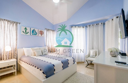Playa Bibijagua Villa | Cozy and Family-Friendly Villa with Pool, Close to Ocean