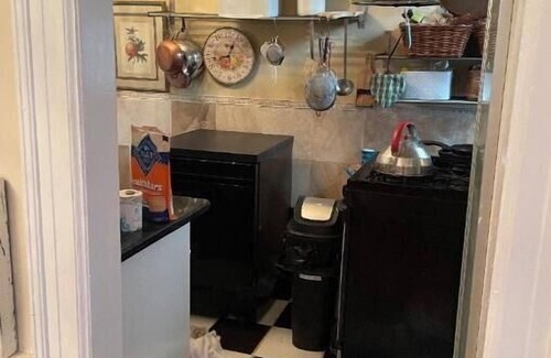 Wilmington House | Cozy and Fully Furnished Room In A Beautiful House Within Few Steps To Hospitals